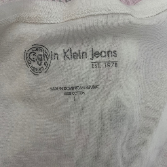 COPY - Calvin Klein Jeans T-shirt Large - Picture 12 of 12